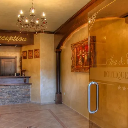 Отель Iva & Elena